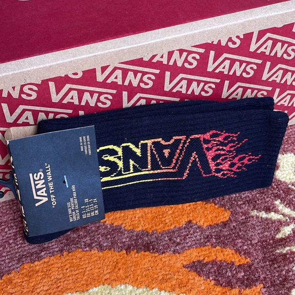 VANS “Off The Wall” Boys socks  
NWT - Picture 7 of 16
